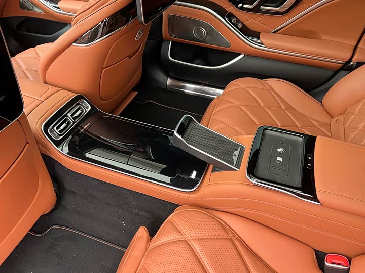 Фото 5 - Mercedes-Benz Maybach S-Class