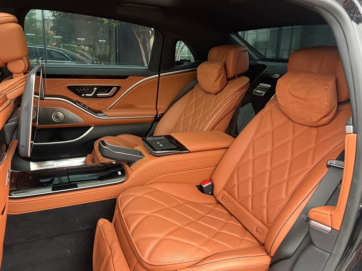 Фото 6 - Mercedes-Benz Maybach S-Class