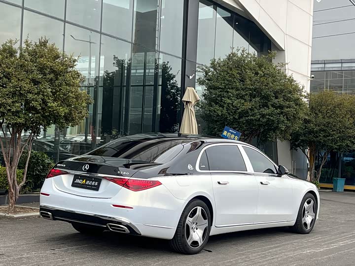 Фото 9 - Mercedes-Benz Maybach S-Class