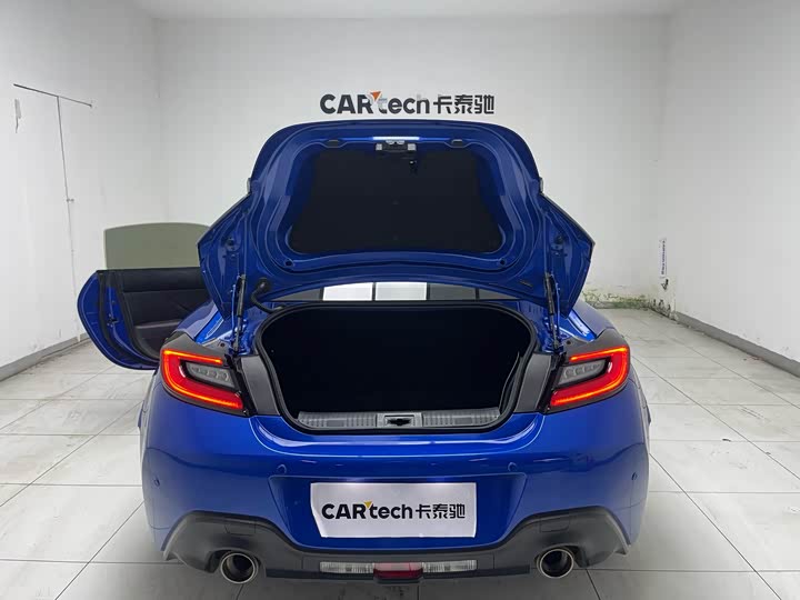 Фото 22 - Subaru BRZ