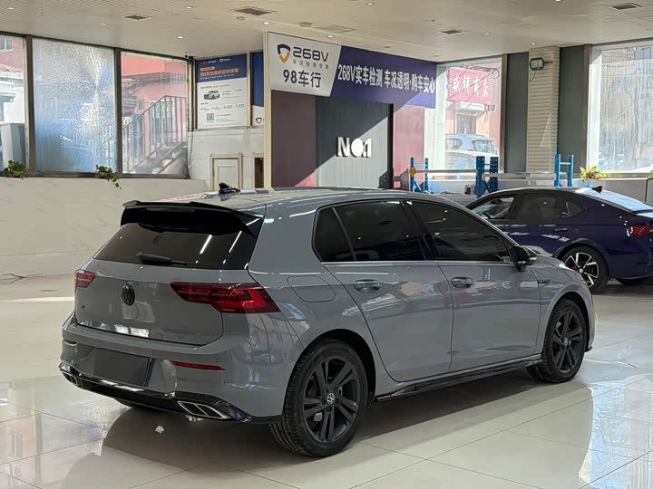 Фото 4 - Volkswagen Golf