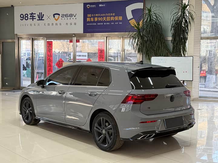 Фото 6 - Volkswagen Golf