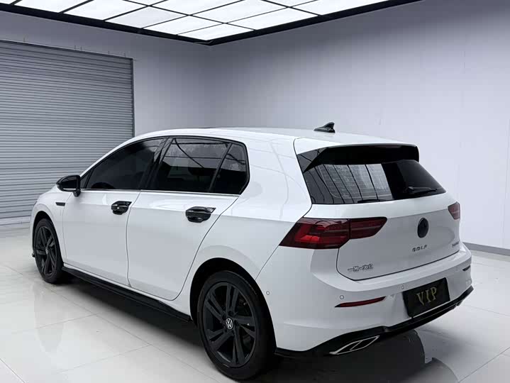 Фото 6 - Volkswagen Golf