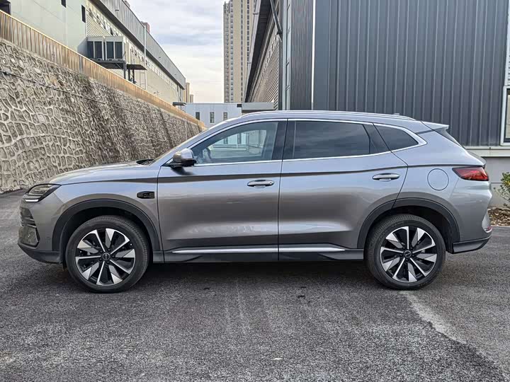 Фото 5 - BYD Song Plus Hybrid/EV