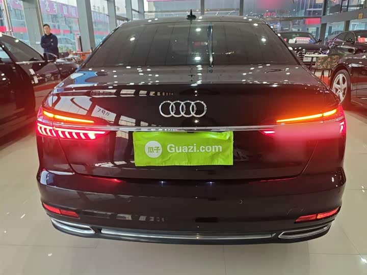 Фото 6 - Audi A6L