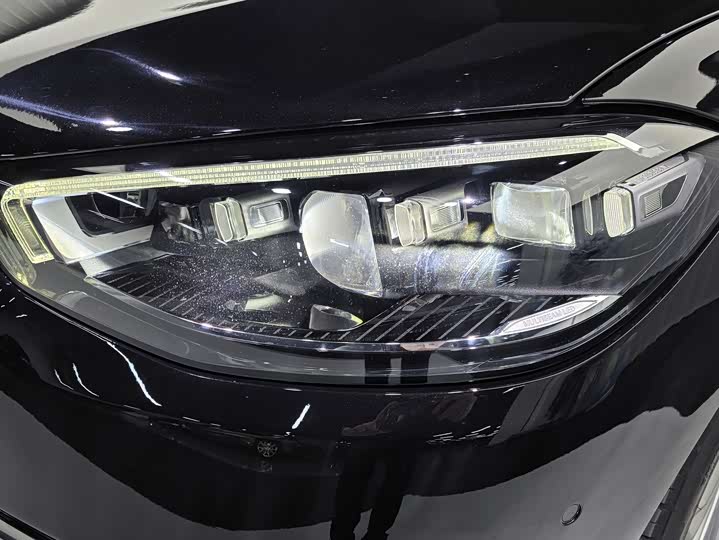 Фото 14 - Mercedes-Benz S-Class