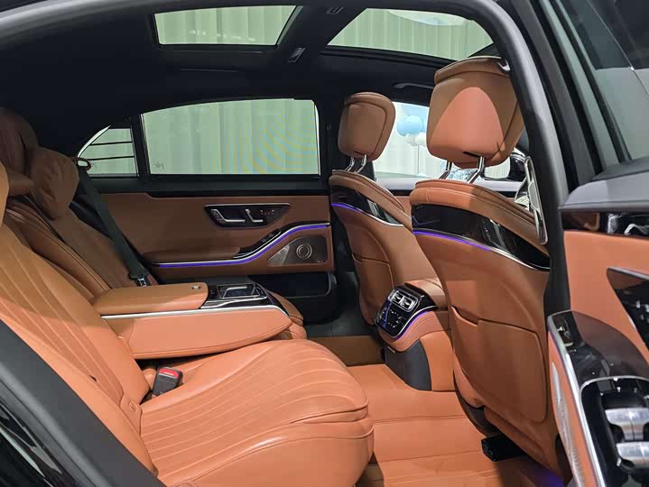 Фото 8 - Mercedes-Benz S-Class