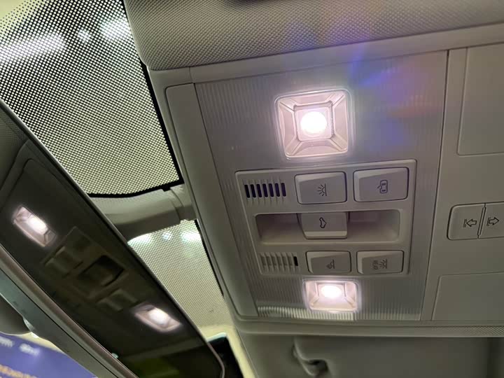 Фото 14 - Volkswagen Tayron GTE Hybrid