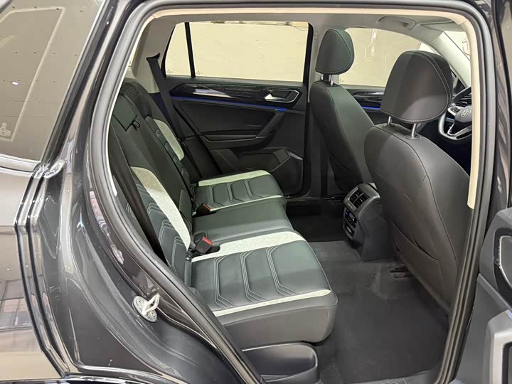 Фото 22 - Volkswagen Tayron GTE Hybrid