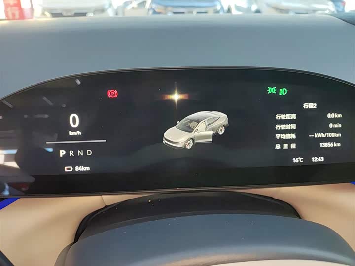 Фото 12 - Zeekr 007