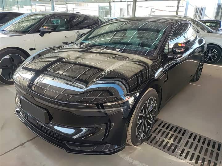 Фото 2 - Zeekr 007