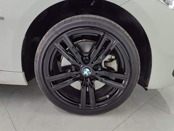 Фото 6 - BMW 1 Series