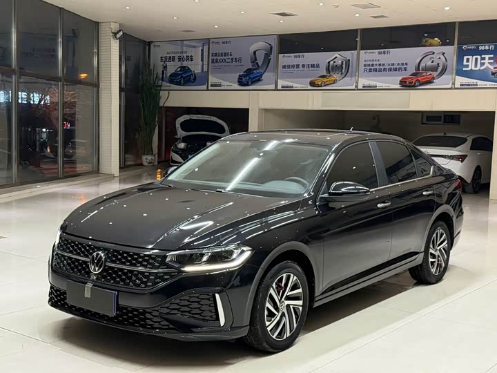 Фото 1 - Volkswagen Lavida