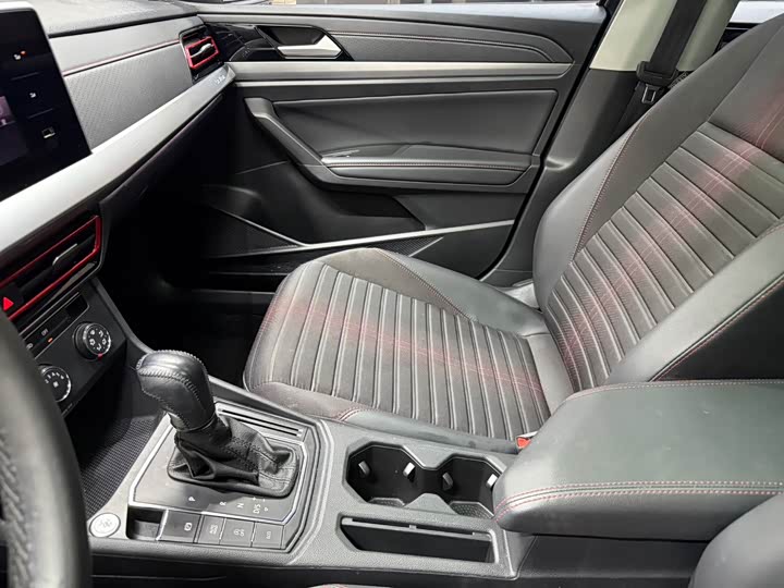 Фото 13 - Volkswagen Lavida