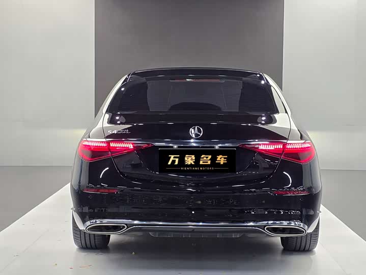 Фото 17 - Mercedes-Benz S-Class