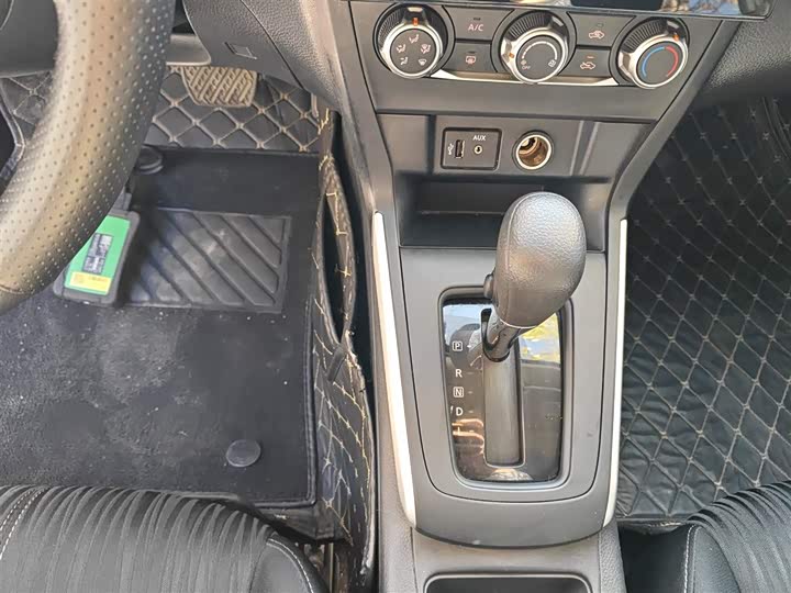 Фото 14 - Nissan Sylphy