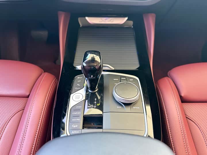 Фото 12 - BMW X4