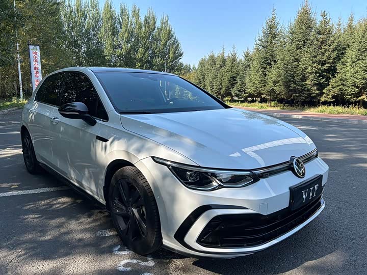 Фото 3 - Volkswagen Golf