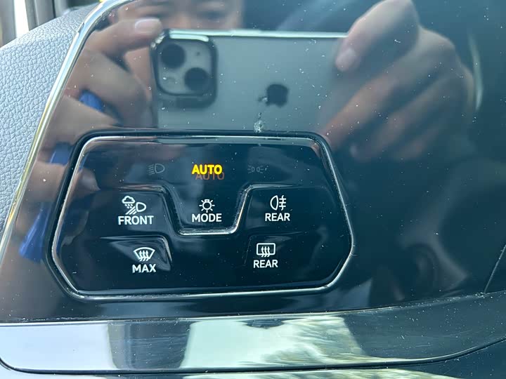 Фото 9 - Volkswagen Golf