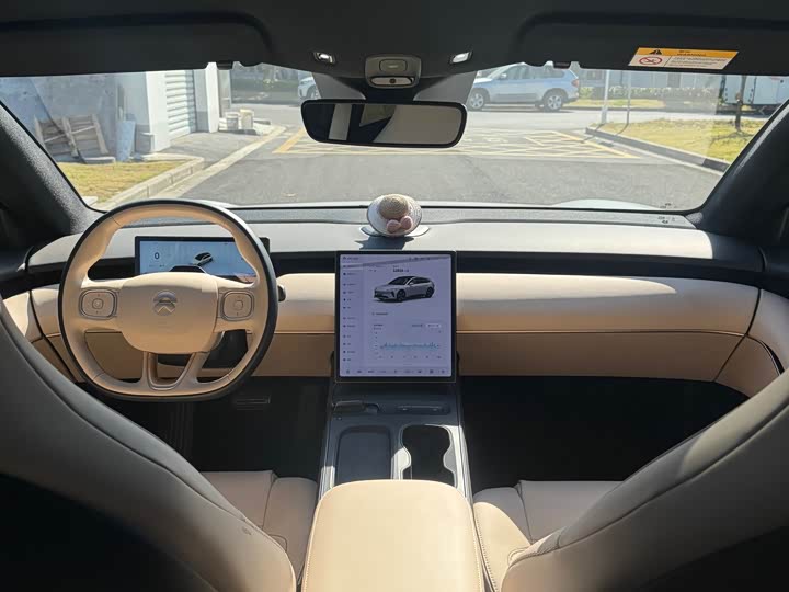 Фото 11 - Nio ET5T