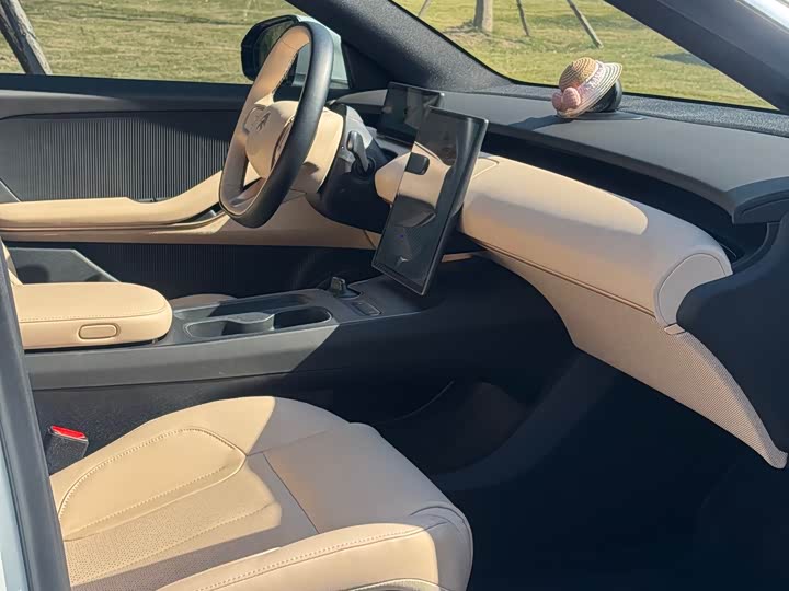 Фото 9 - Nio ET5T