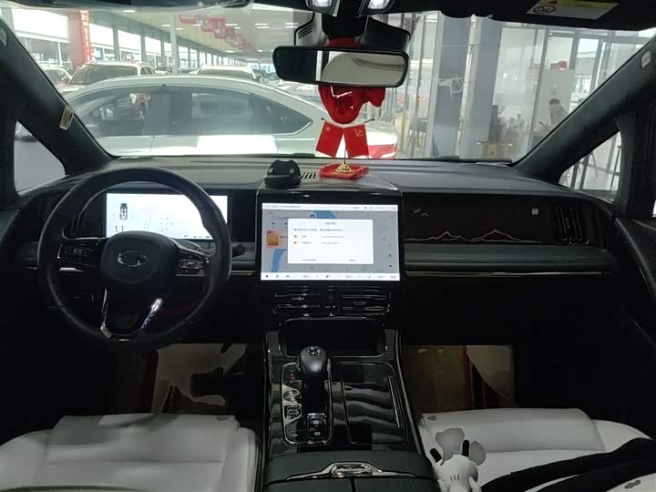 Фото 10 - GAC Trumpchi M8