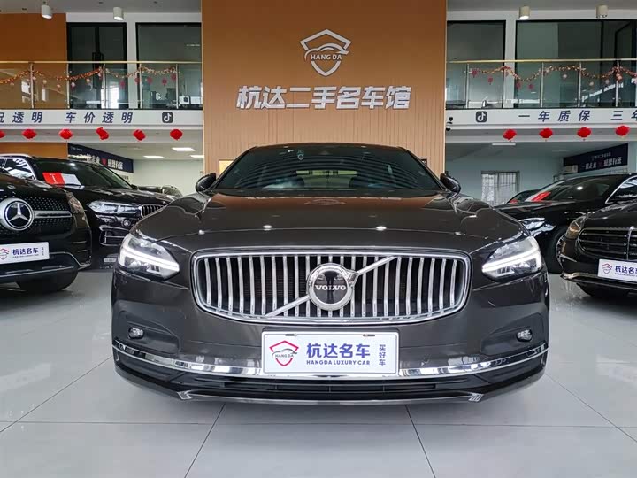 Фото 2 - Volvo S90