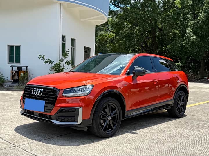 Фото 1 - Audi Q2L
