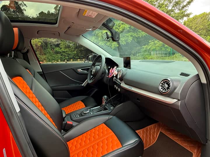 Фото 10 - Audi Q2L