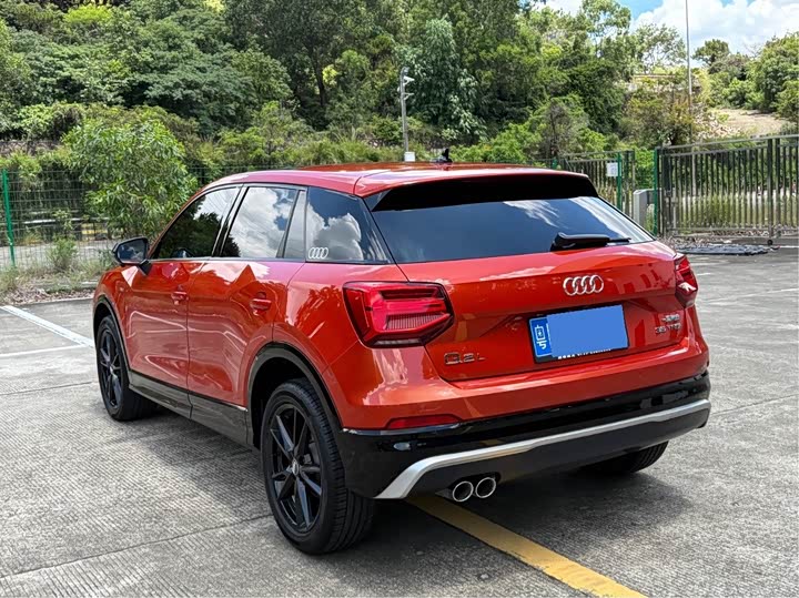 Фото 16 - Audi Q2L