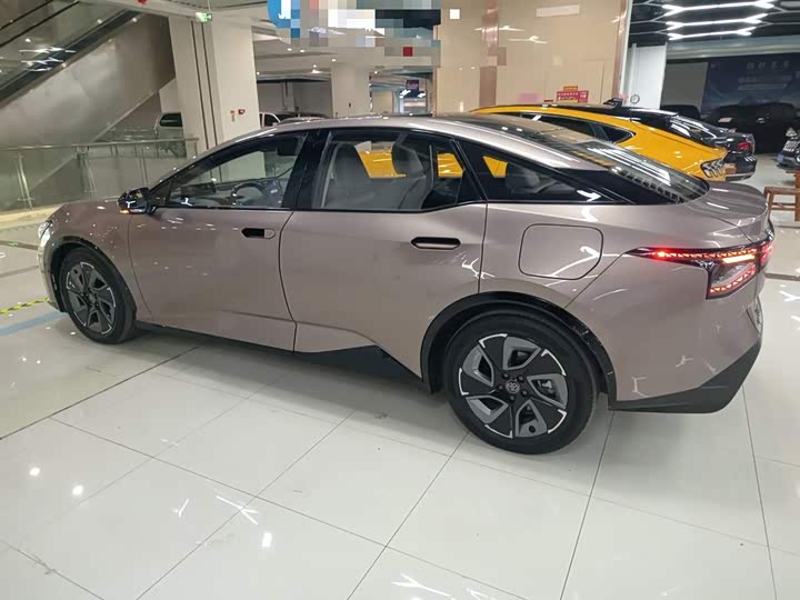 Фото 5 - Toyota bZ3