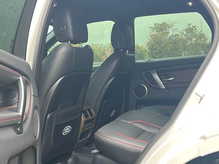 Фото 10 - Land Rover Discovery Sport