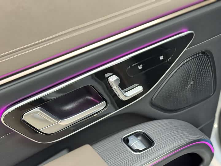 Фото 15 - Mercedes-Benz EQS