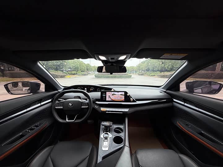 Фото 14 - Changan UNI-V