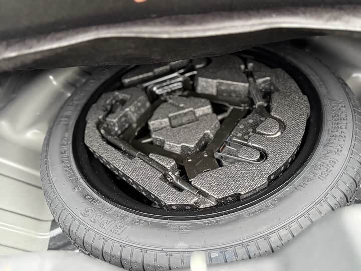 Фото 20 - Changan UNI-V