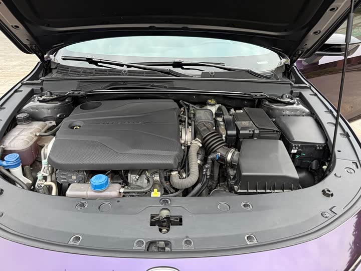 Фото 21 - Changan UNI-V