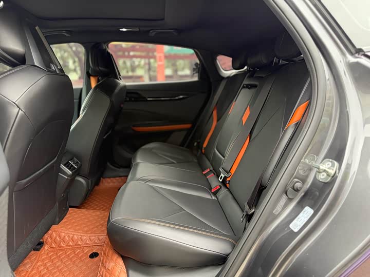 Фото 9 - Changan UNI-V