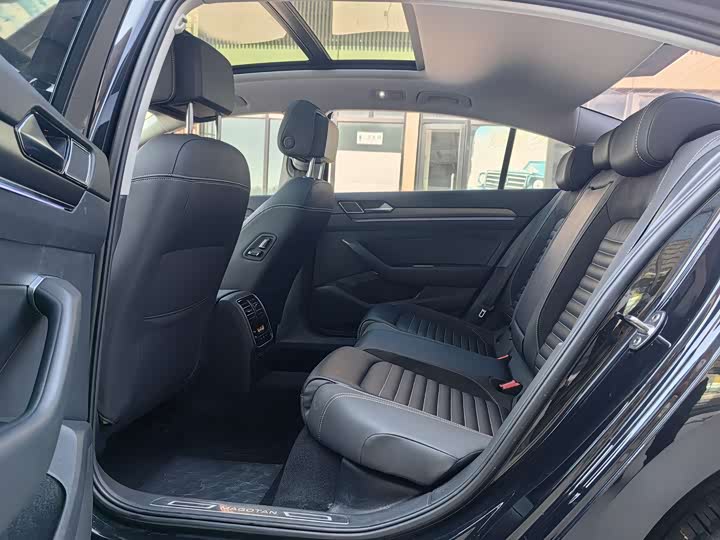 Фото 6 - Volkswagen Magotan