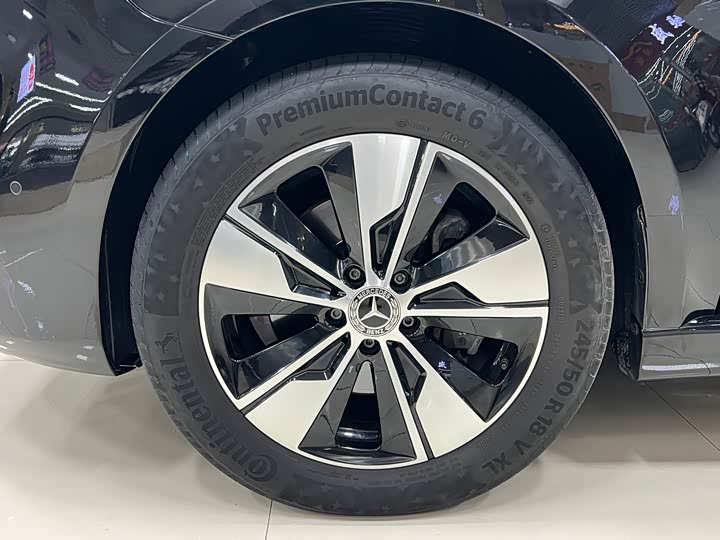 Фото 3 - Mercedes-Benz V-Class