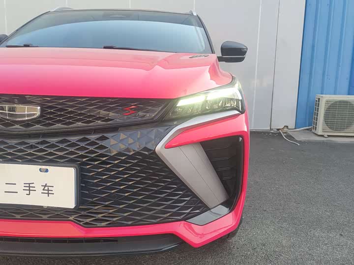 Фото 3 - Geely Coolray