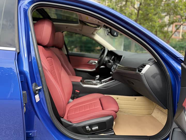 Фото 10 - BMW 3 Series