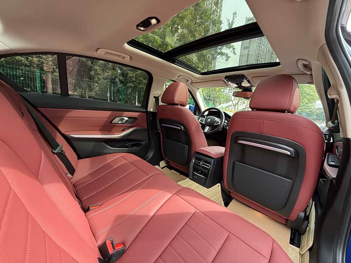 Фото 11 - BMW 3 Series