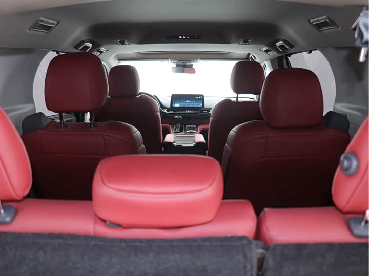 Фото 21 - Toyota Sienna