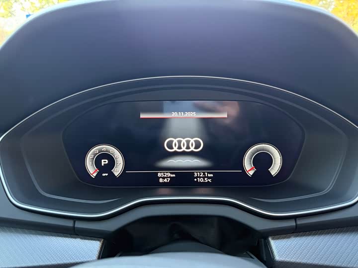 Фото 18 - Audi Q5L