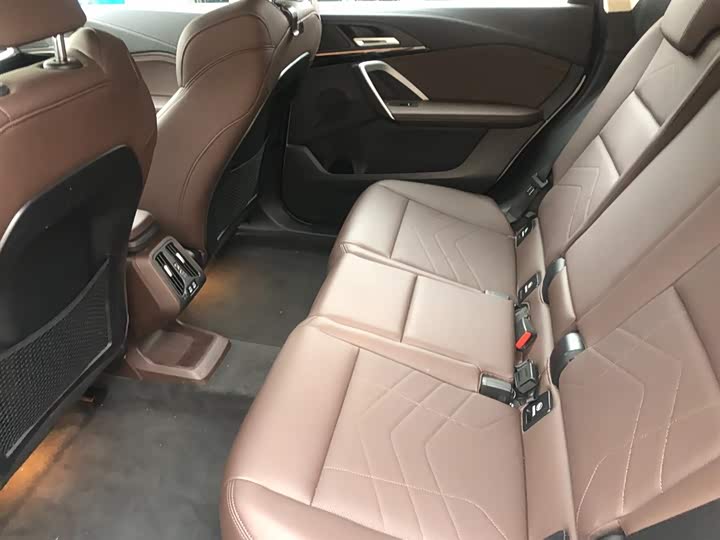 Фото 9 - BMW iX1