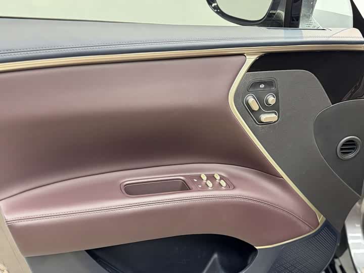 Фото 9 - Avatr 11