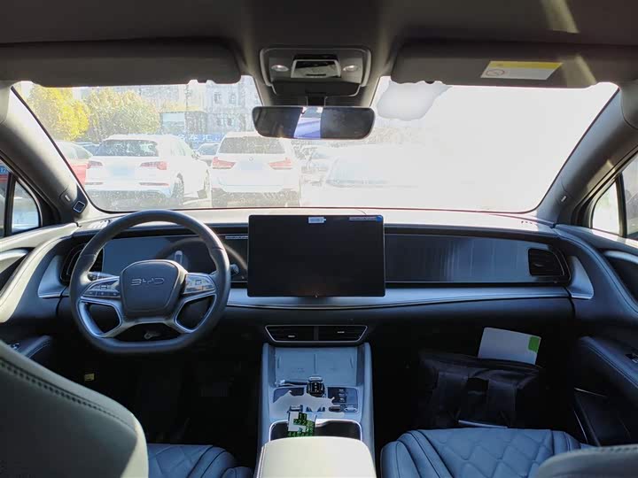 Фото 10 - BYD Sea Lion 07 EV