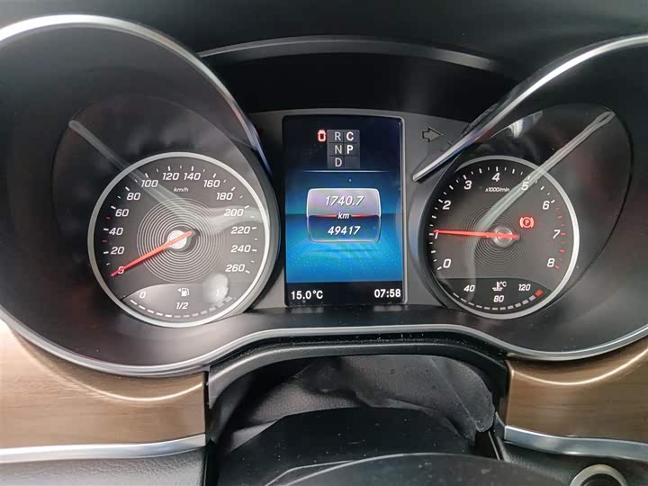 Фото 12 - Mercedes-Benz V-Class