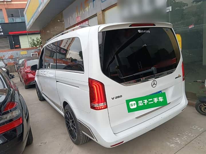 Фото 5 - Mercedes-Benz V-Class