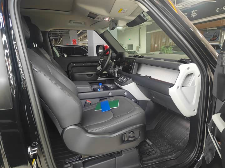 Фото 5 - Land Rover Defender